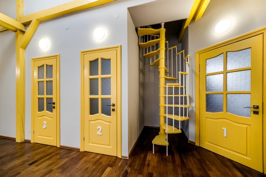 Park Plus Hostel Lwów Zewnętrze zdjęcie