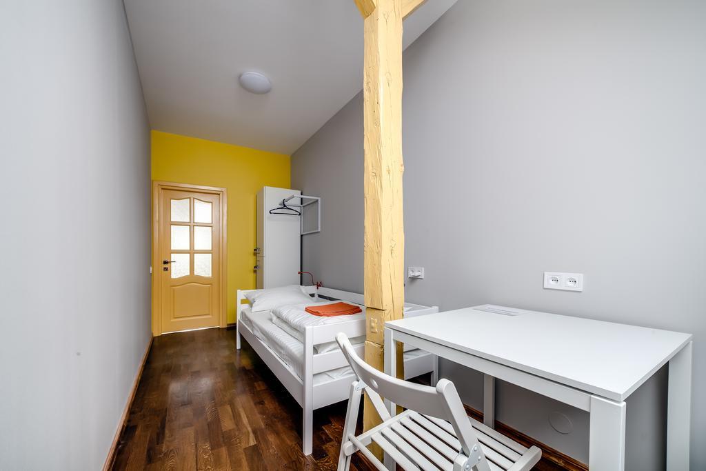 Park Plus Hostel Lwów Pokój zdjęcie