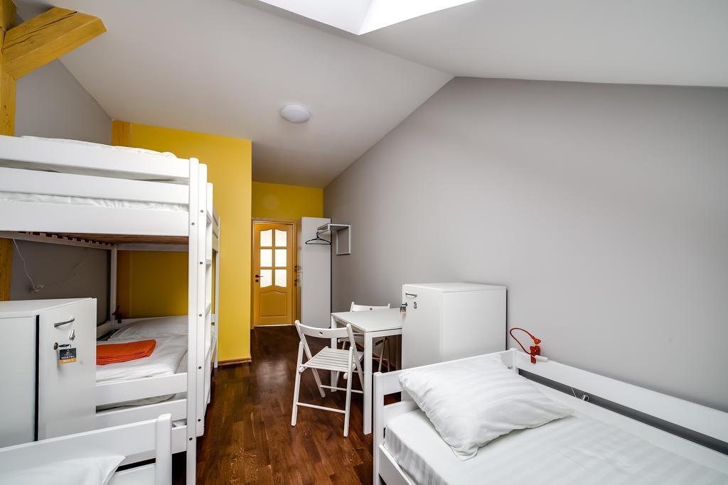 Park Plus Hostel Lwów Pokój zdjęcie