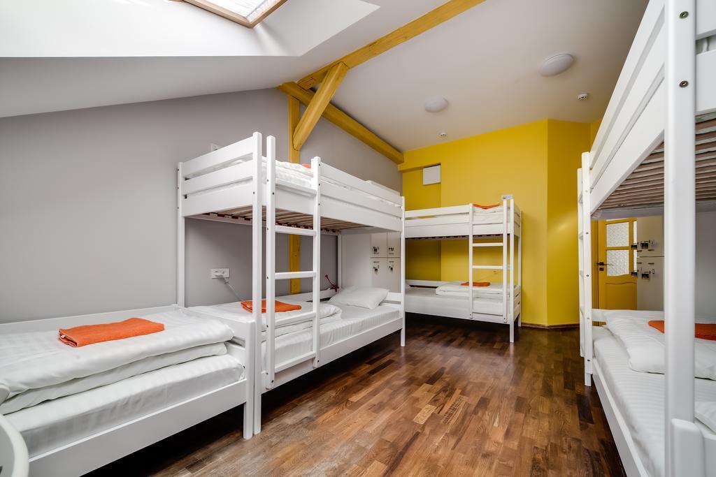 Park Plus Hostel Lwów Pokój zdjęcie